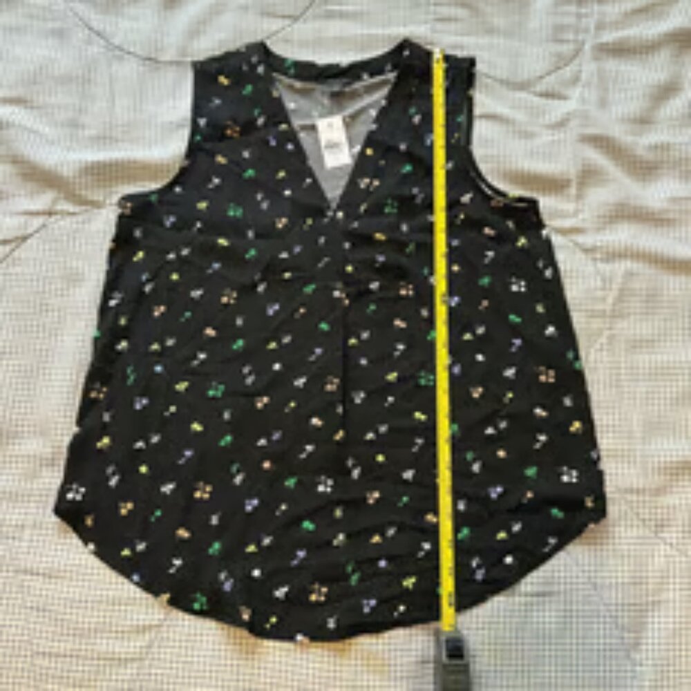 Ann Taylor Sleeveless V-Neck Floral Blouse - Large